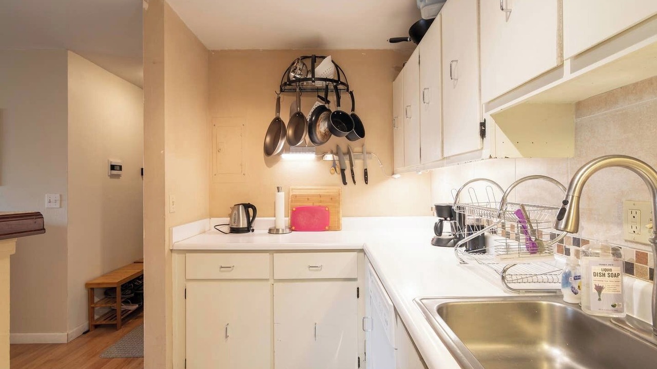 Photo of Kitchen in Glenwood Grove - North Iris