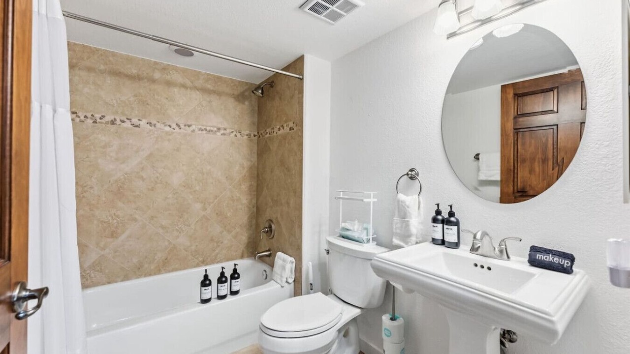 Photo of Bathroom in Edwards