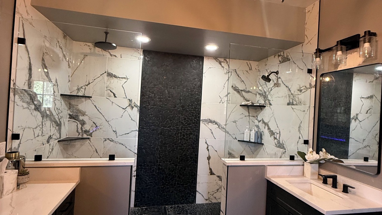 Photo of Bathroom in Evergreen Meadows