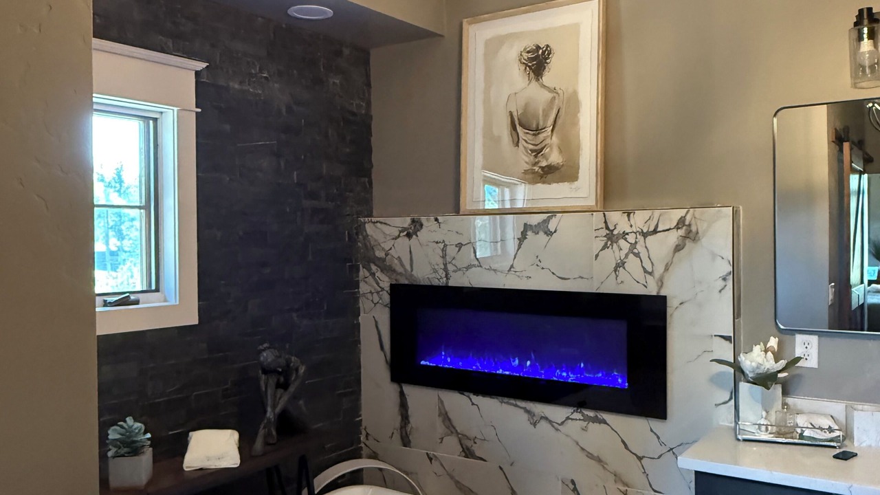 Photo of Bathroom in Evergreen Meadows