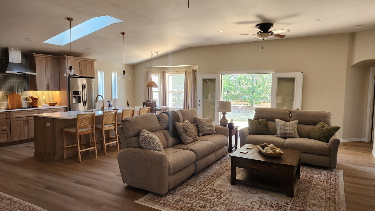 Photo of Livingroom in Pueblo West