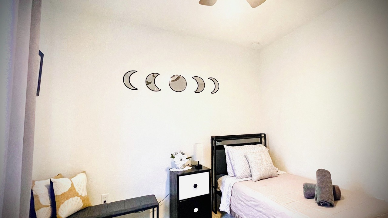 Photo of Bedroom in Aurora