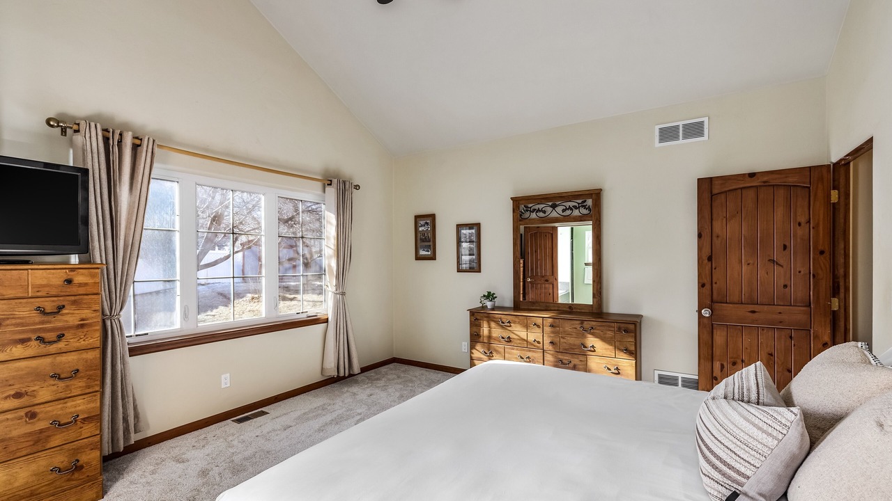Photo of Bedroom in Gypsum