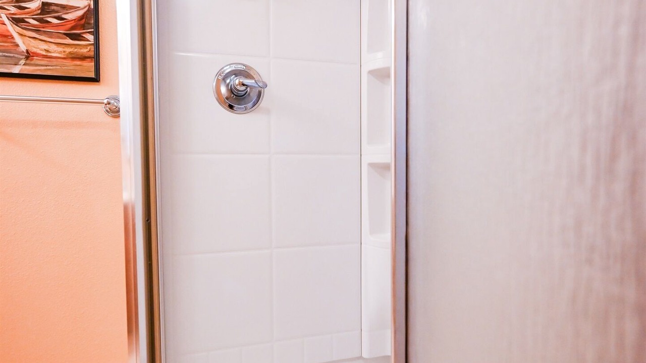 Photo of Bathroom in Columbine Knolls