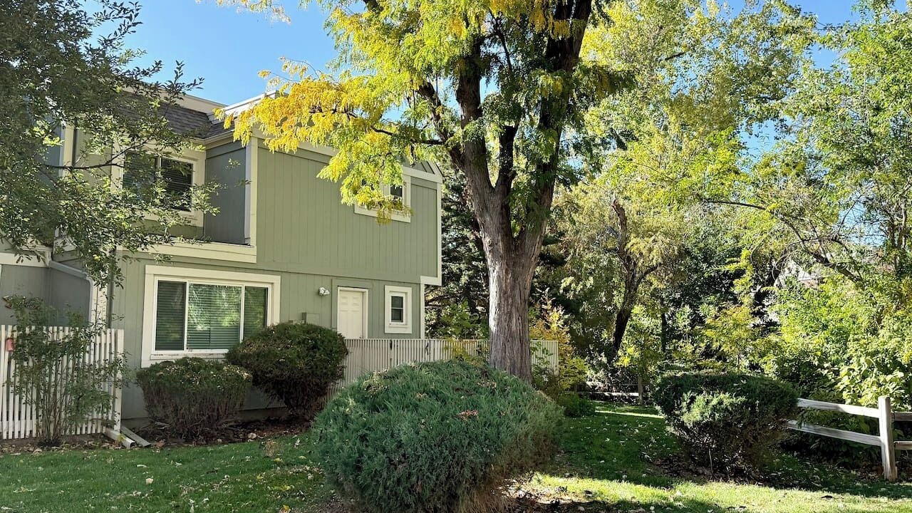 Photo of Outdoor in Dam East - West