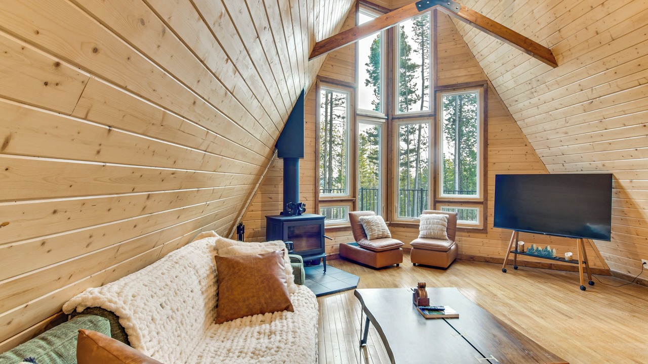 Photo of Bedroom in Evergreen