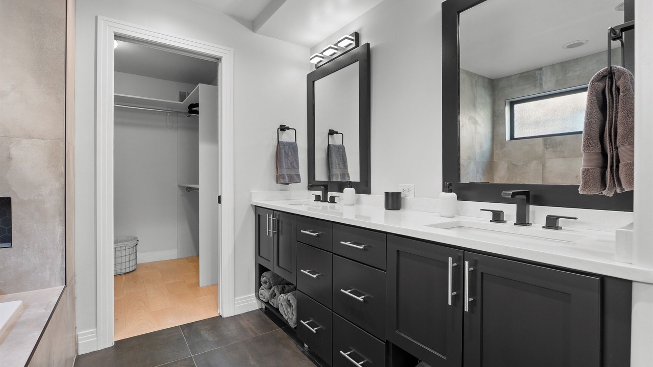 Photo of Bathroom in Sloan Lake