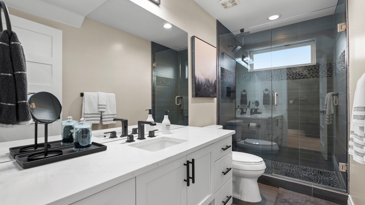 Photo of Bathroom in Sloan Lake