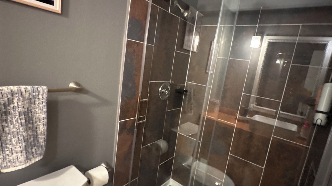 Photo of Bathroom in Lyons