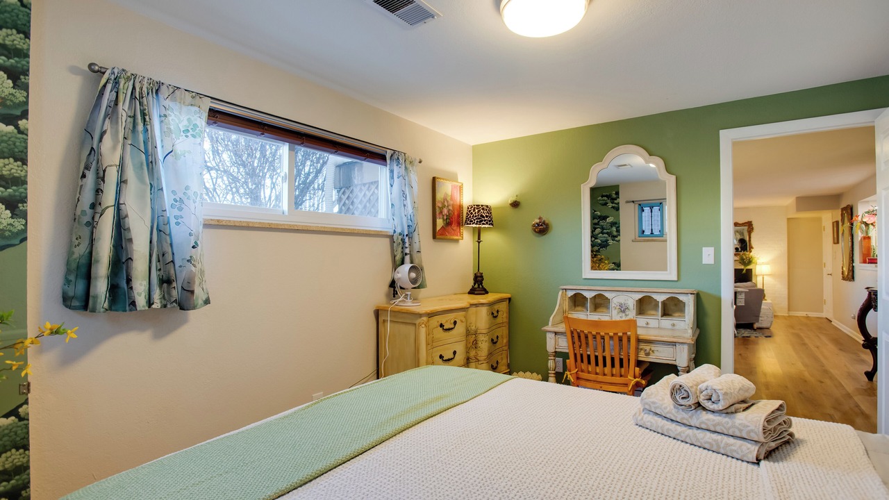 Photo of Bedroom in Lamar Heights Area