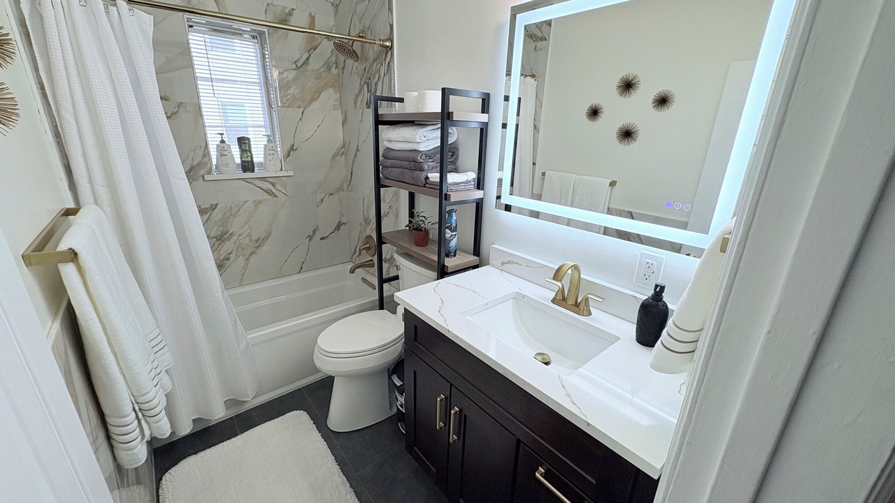 Photo of Bathroom in City Park West