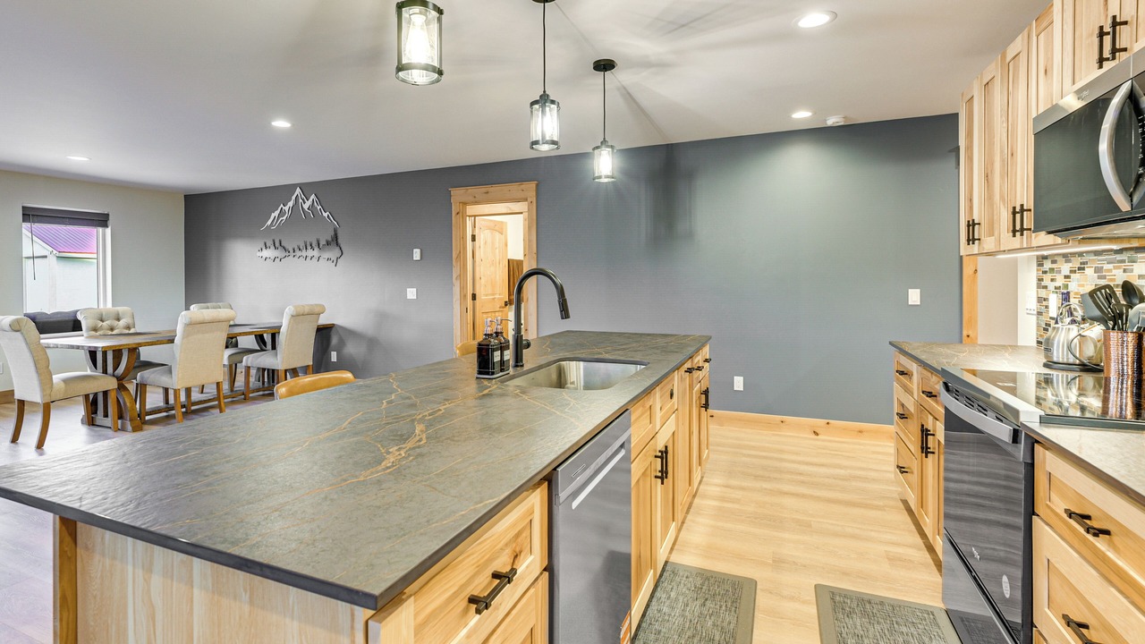Photo of Kitchen in Lake Hatcher Park