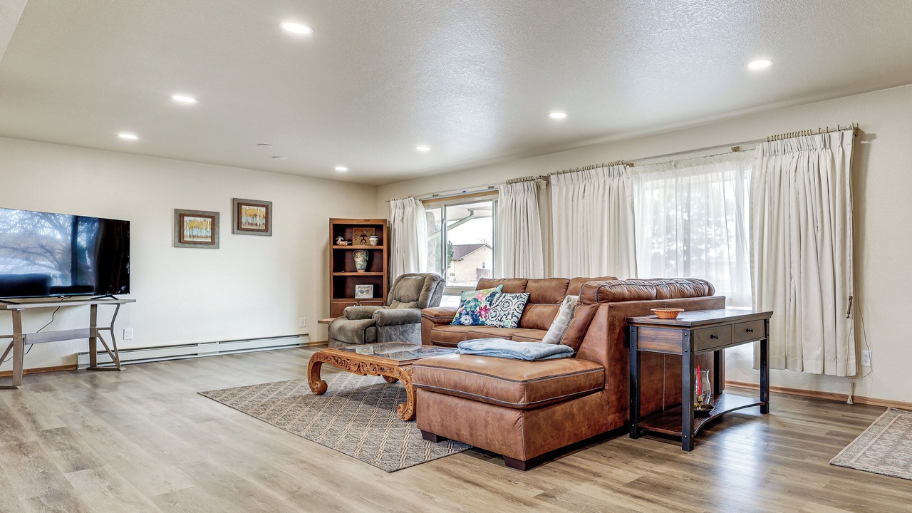 Photo of Livingroom in Pueblo West