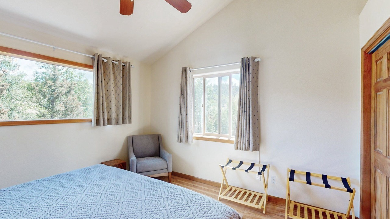 Photo of Bedroom in Indian Mountain