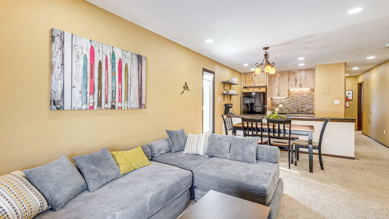 Photo of Livingroom in Fraser