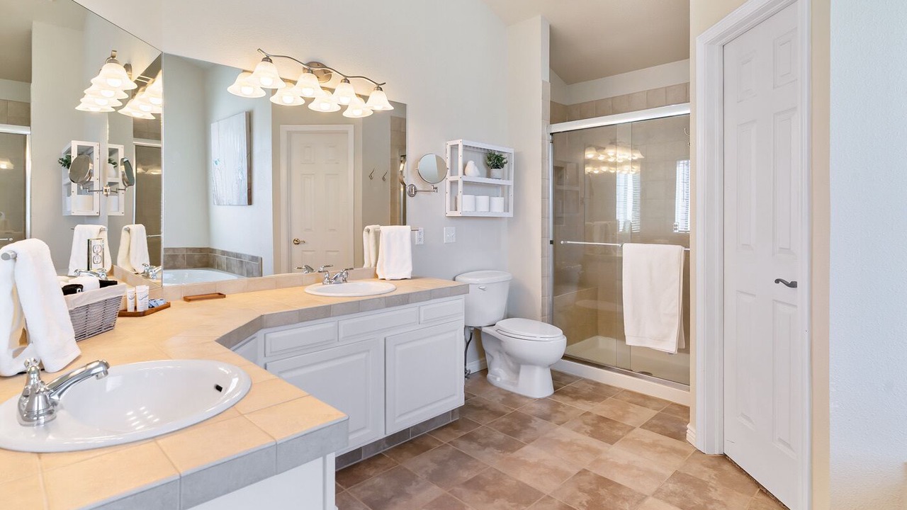 Photo of Bathroom in Gleneagle