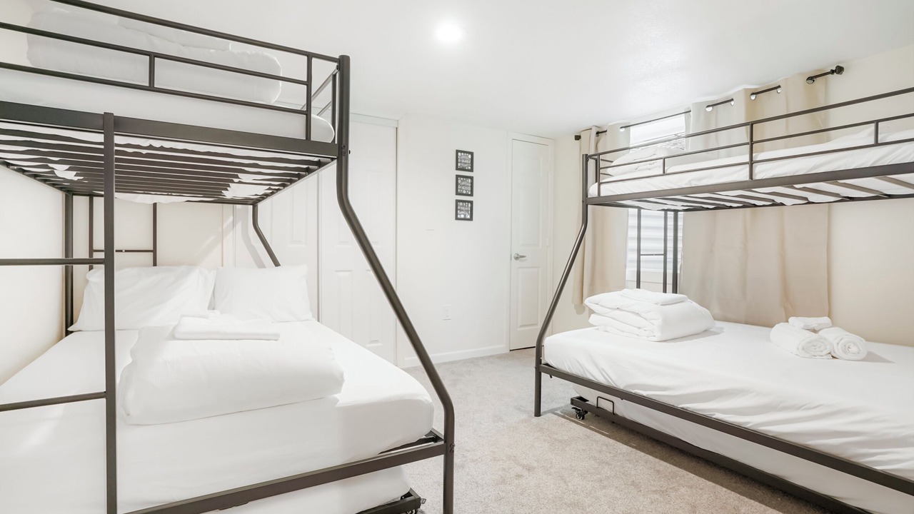 Photo of Bedroom in Aurora