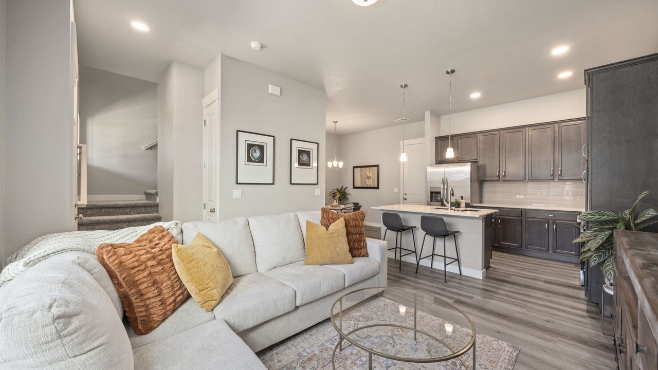 Photo of Livingroom in Centerra