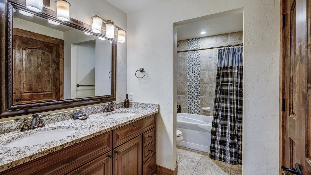 Photo of Bathroom in The Highlands