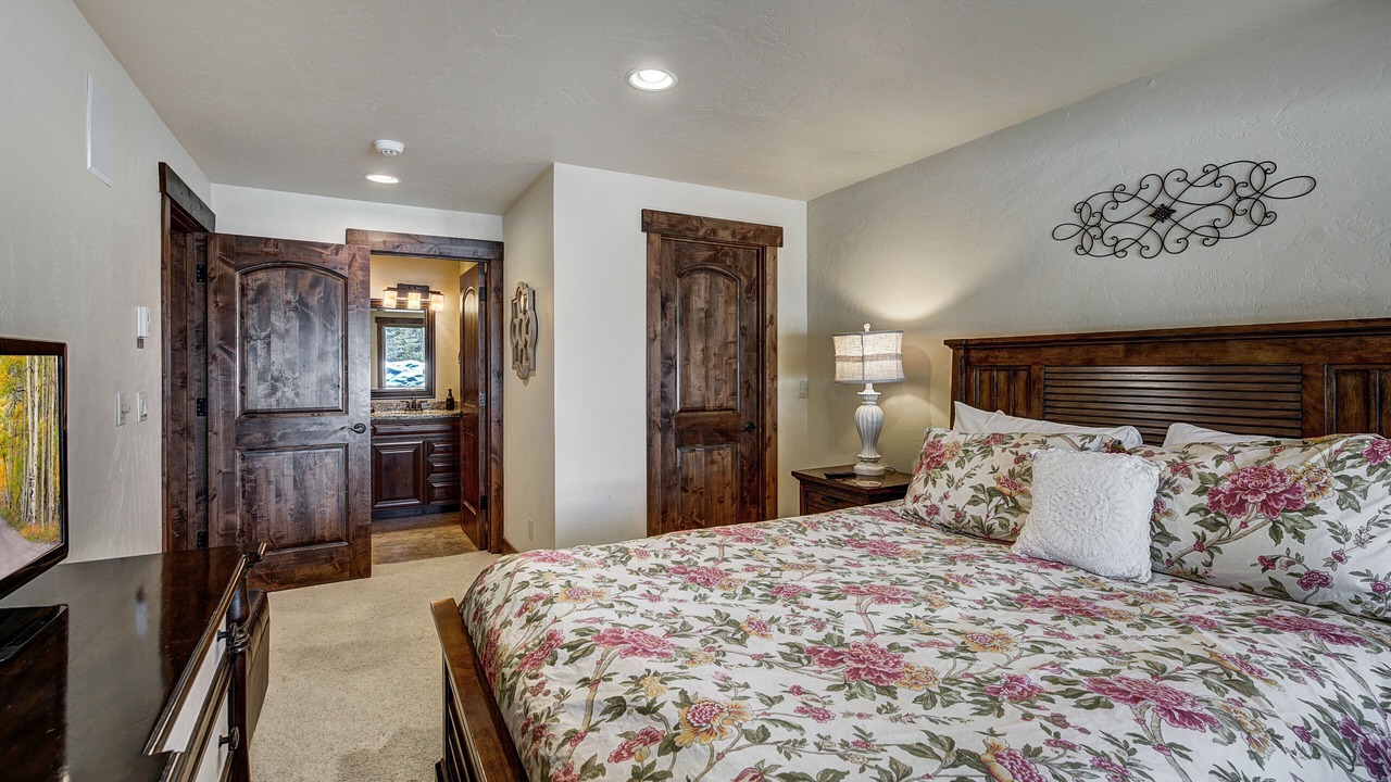 Photo of Bedroom in The Highlands
