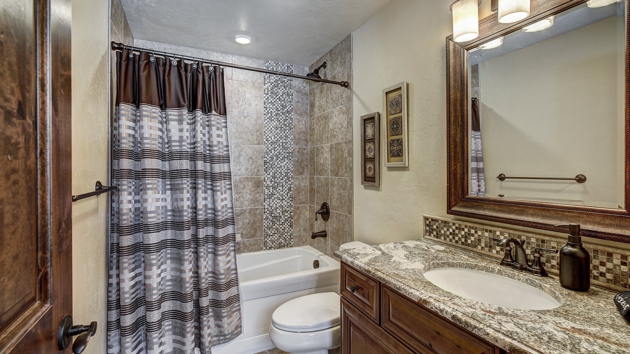 Photo of Bathroom in The Highlands