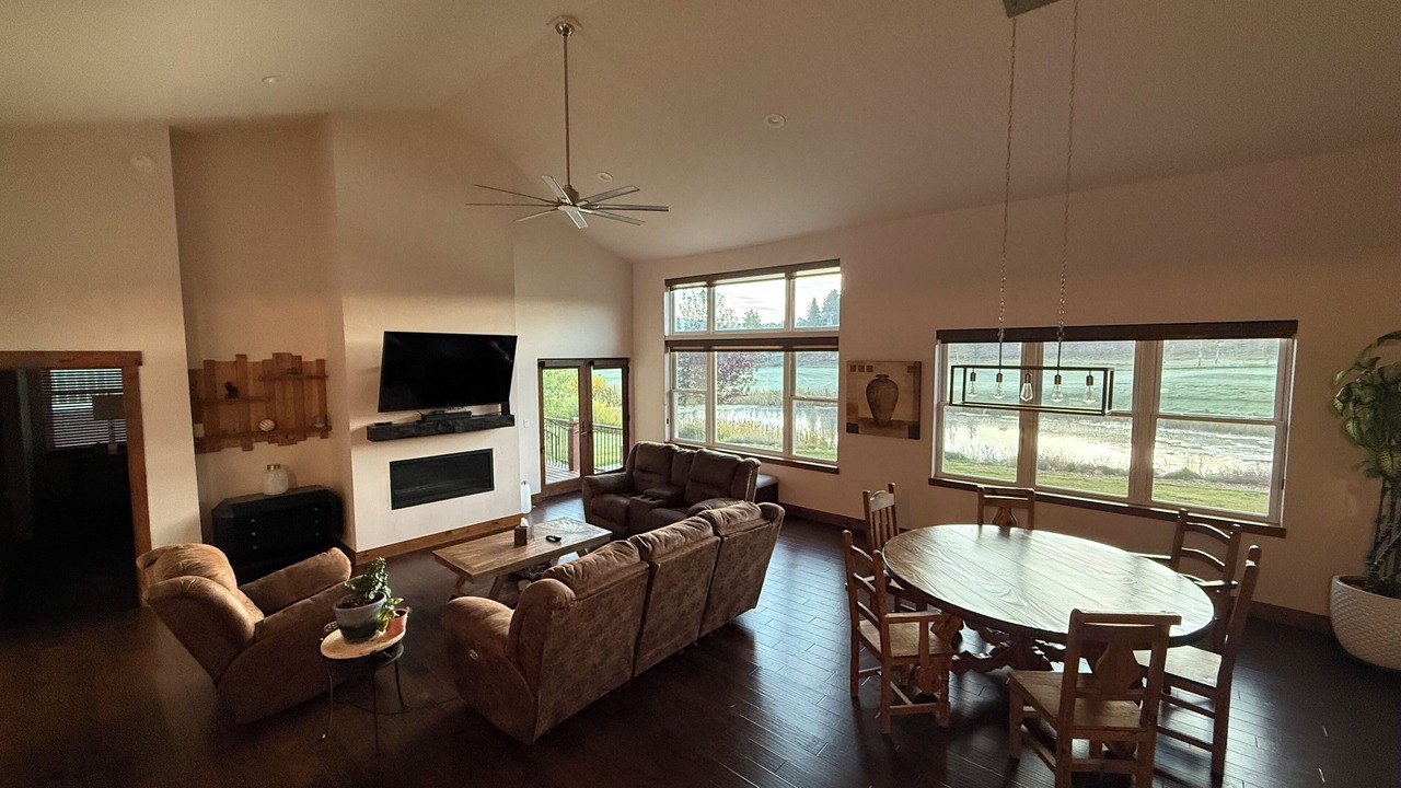 Photo of Livingroom in Gypsum