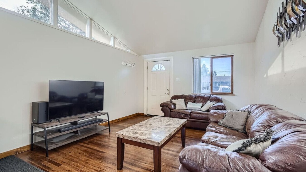 Photo of Livingroom in Arvada Plaza Area