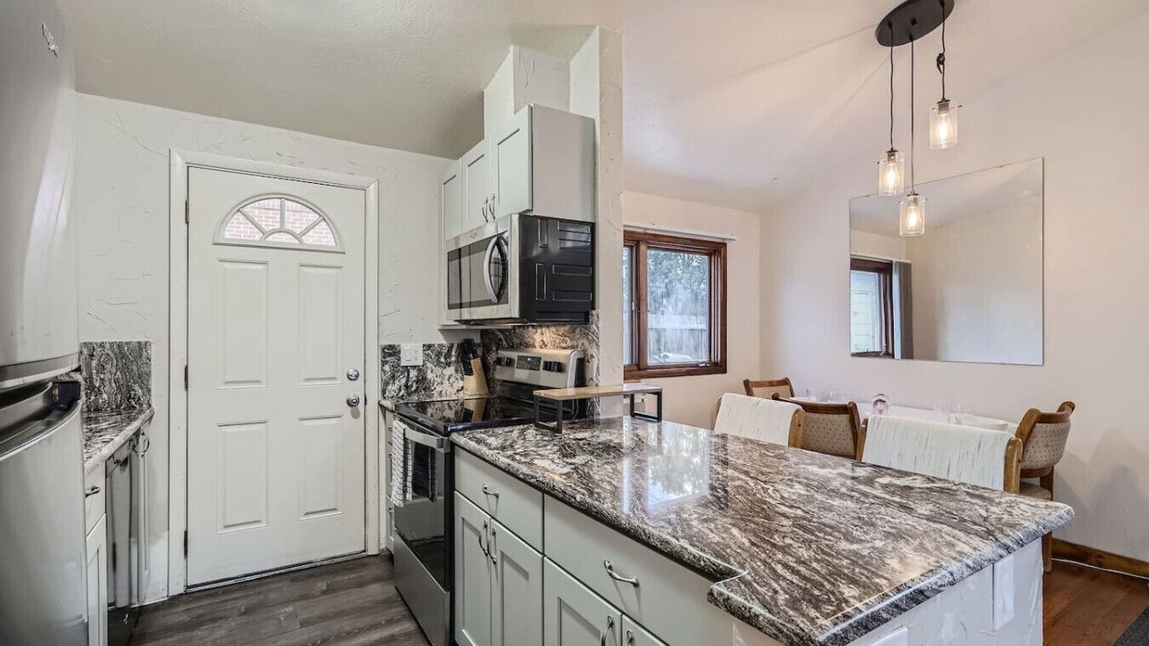Photo of Kitchen in Arvada Plaza Area