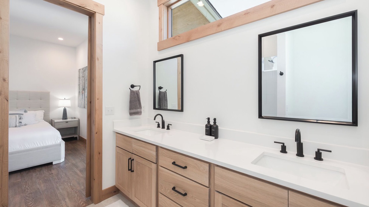 Photo of Bathroom in Fraser