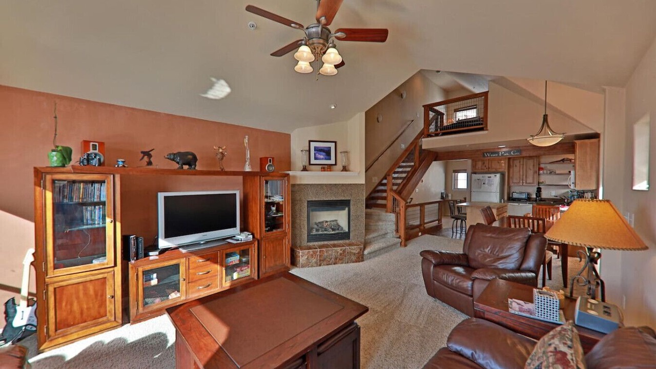 Photo of Livingroom in Fraser
