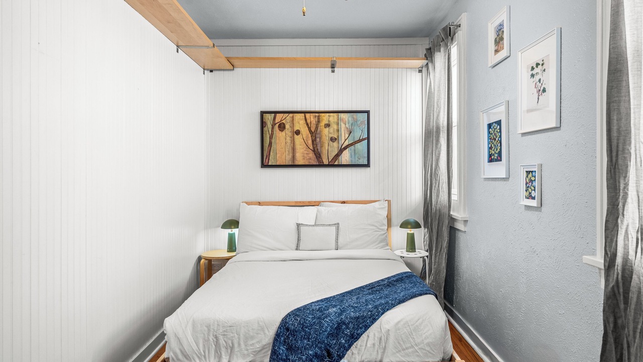 Photo of Bedroom in Berkeley