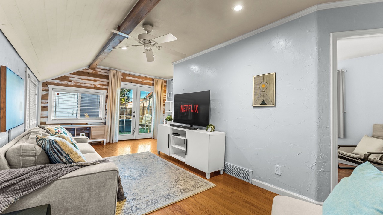 Photo of Livingroom in Berkeley