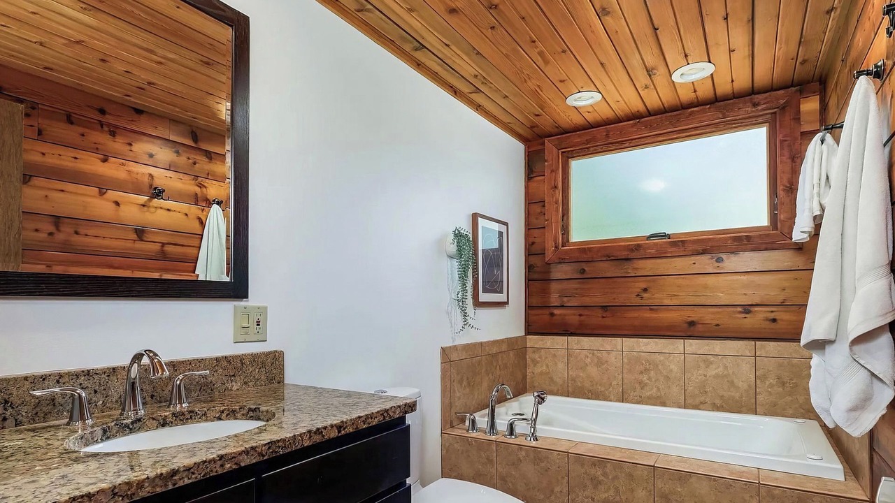Photo of Bathroom in Boulder