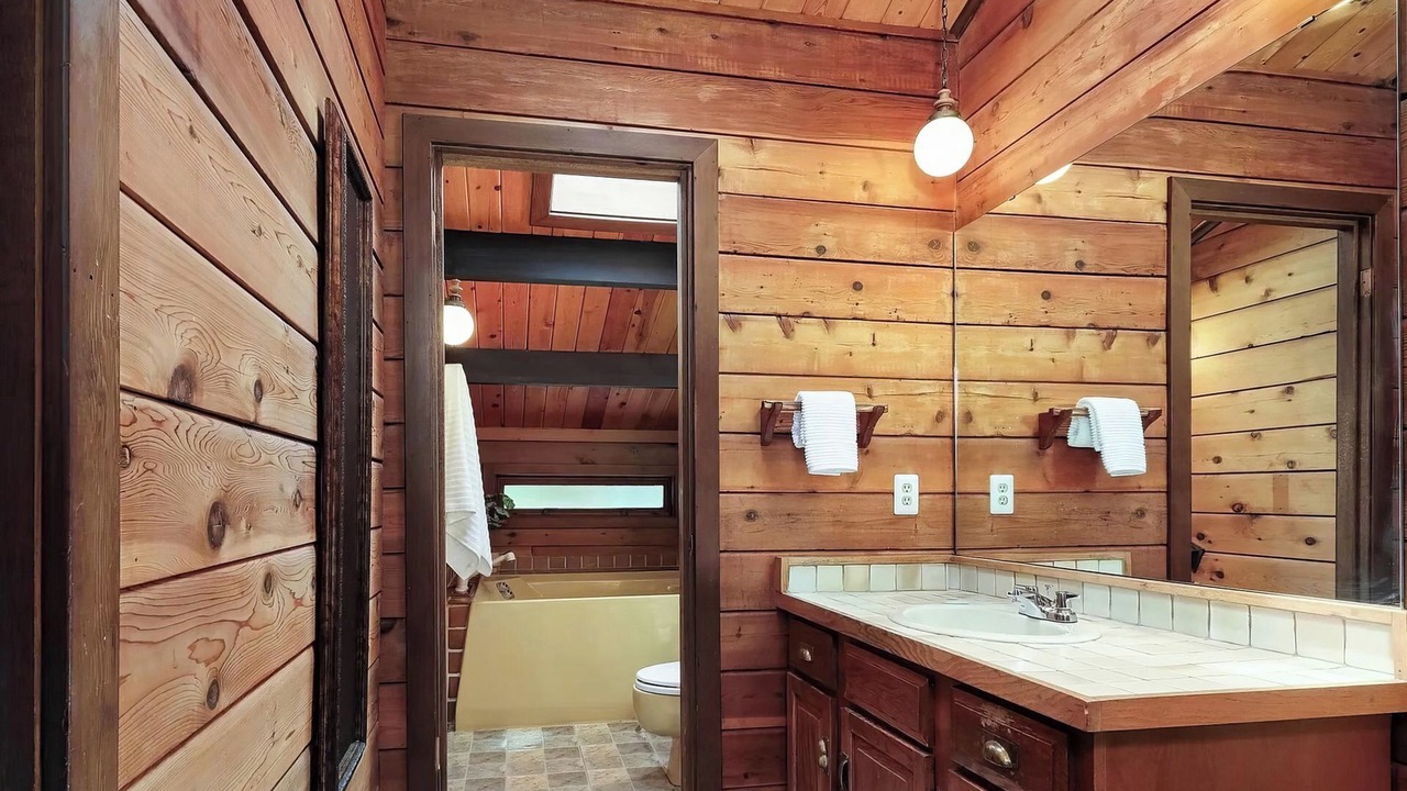 Photo of Bathroom in Boulder