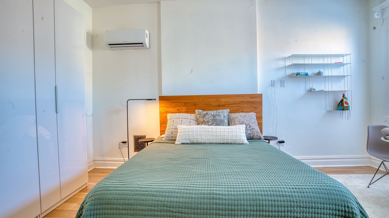 Photo of Bedroom in Bedford-Stuyvesant