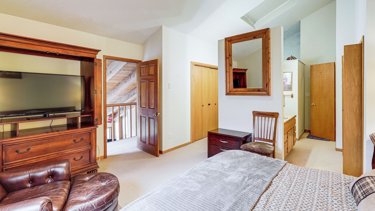 Photo of Bedroom in Highland Meadows