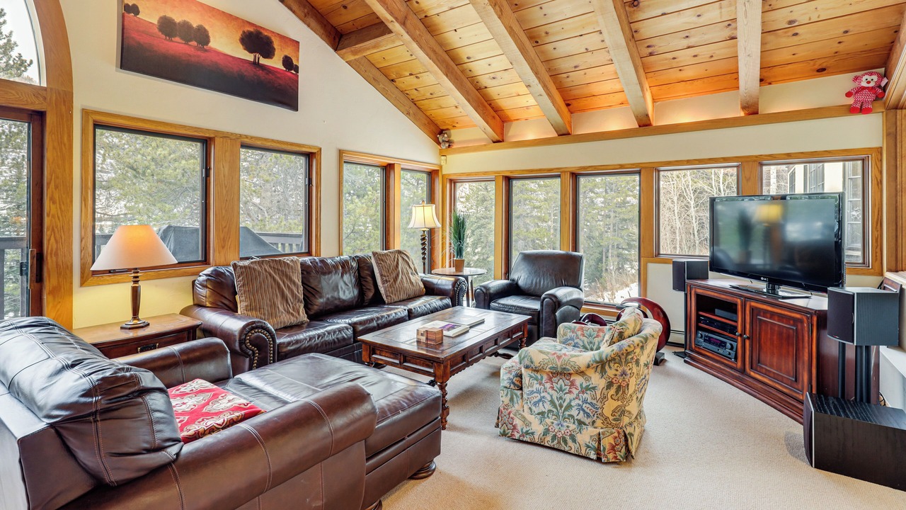 Photo of Bedroom in Highland Meadows