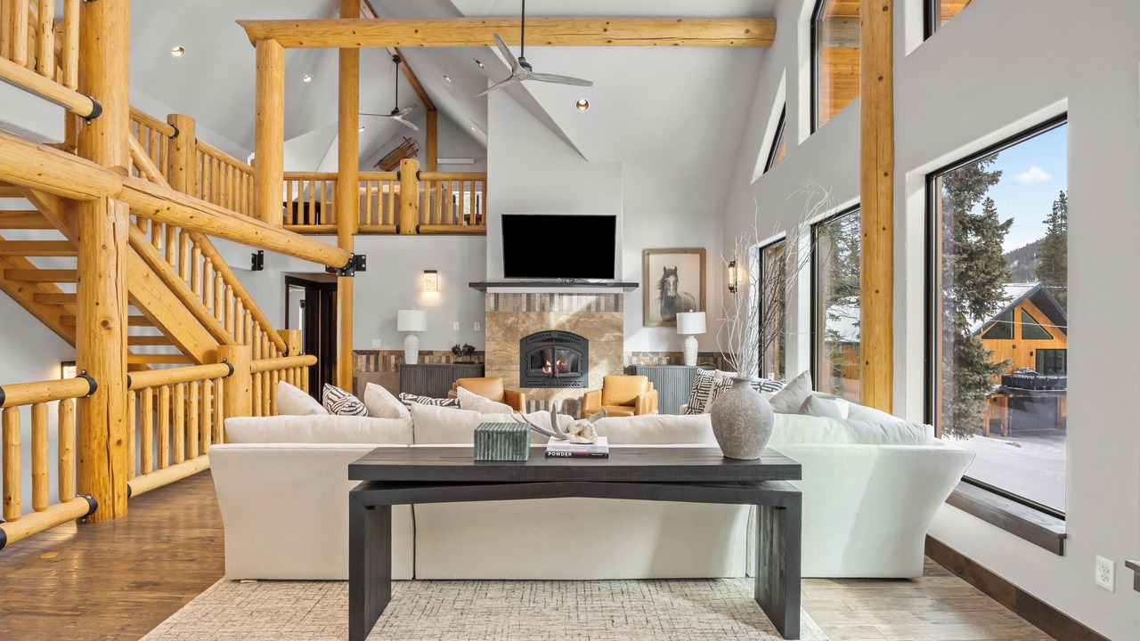 Photo of Livingroom in Sherwood Forest