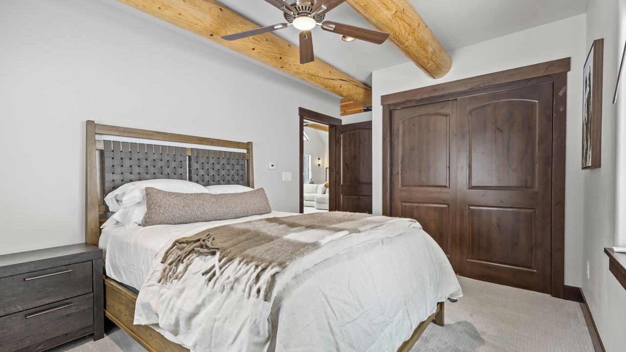 Photo of Bedroom in Sherwood Forest