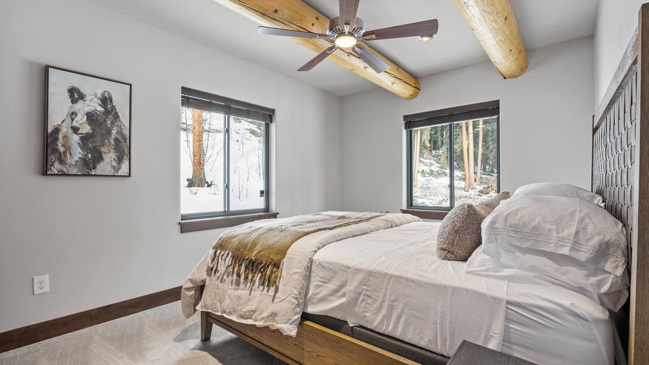 Photo of Bedroom in Sherwood Forest