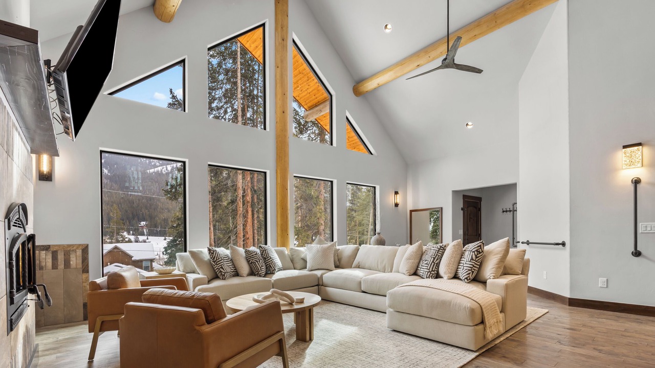 Photo of Livingroom in Sherwood Forest