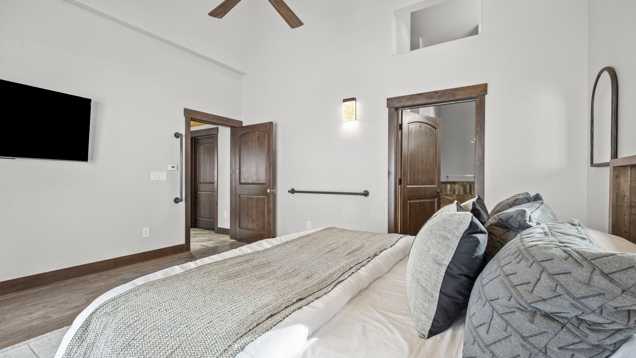 Photo of Bedroom in Sherwood Forest