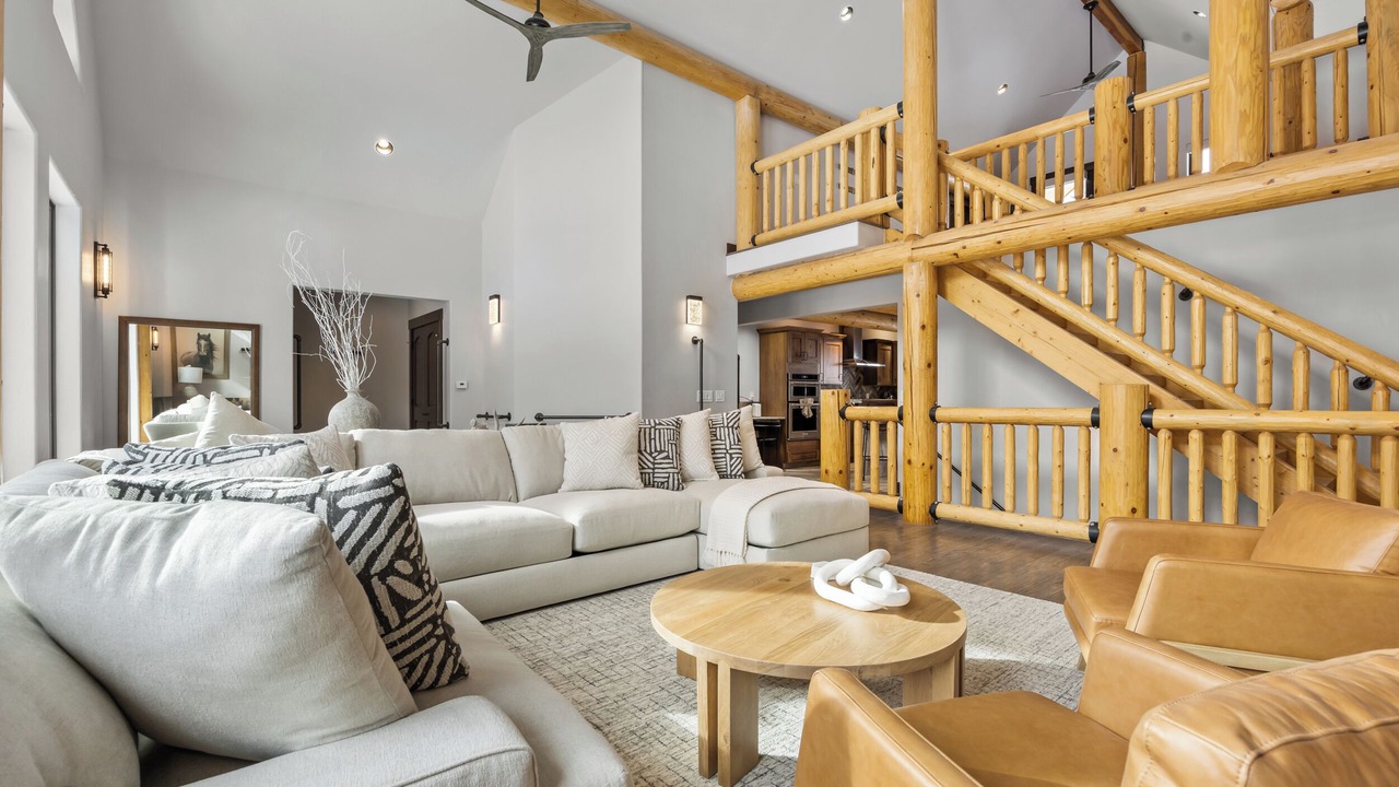 Photo of Livingroom in Sherwood Forest