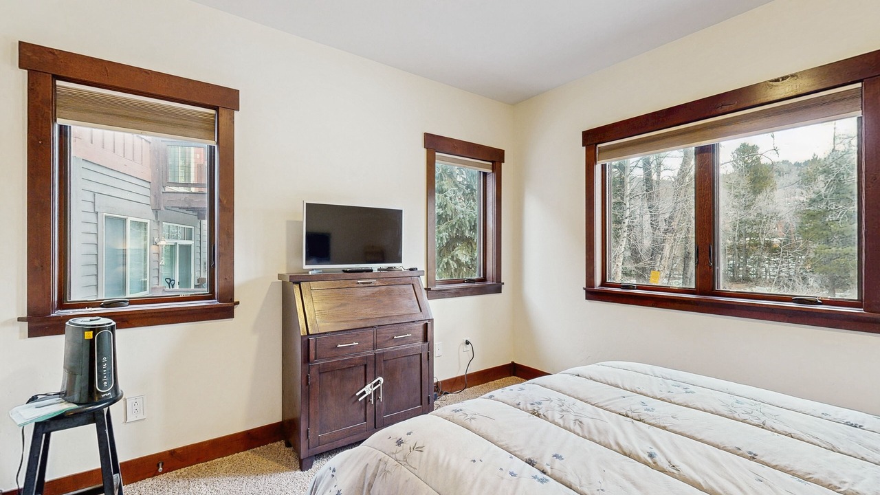 Photo of Bedroom in Willow Grove