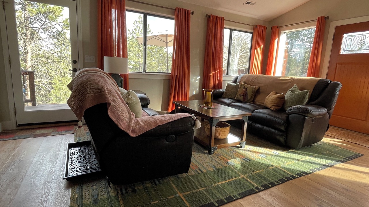 Photo of Livingroom in Bailey