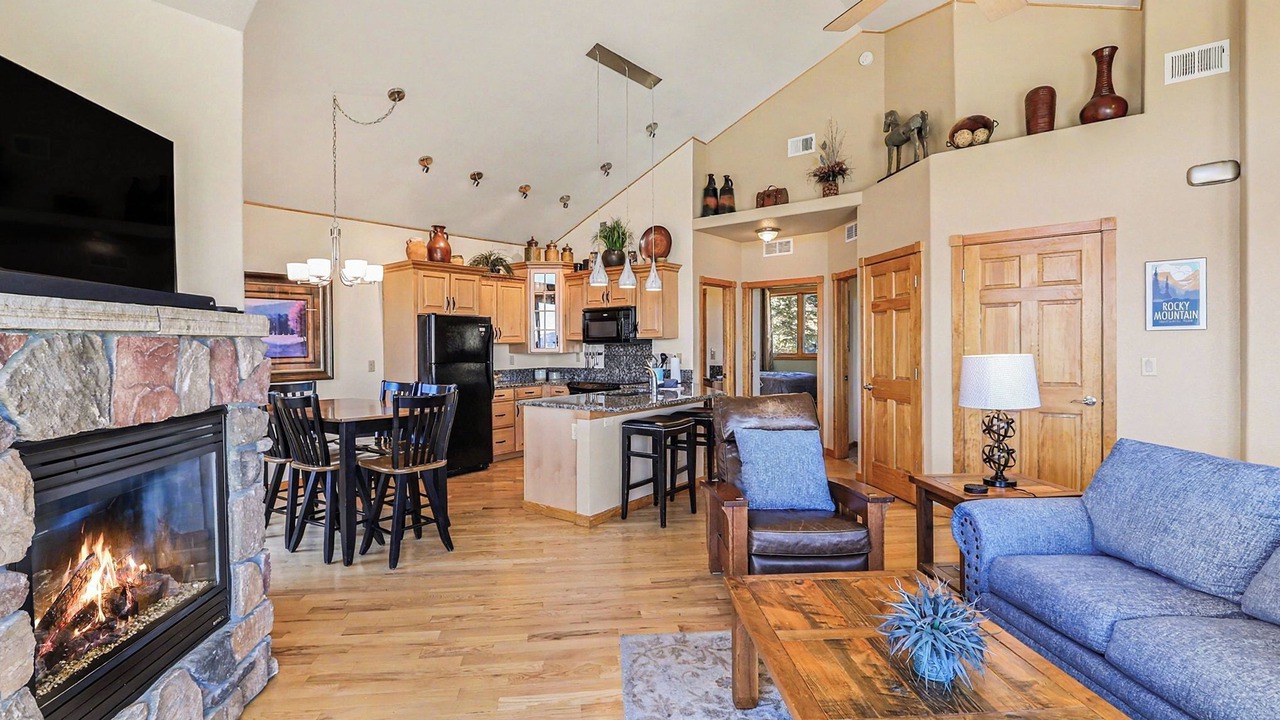 Photo of Livingroom in Estes Park