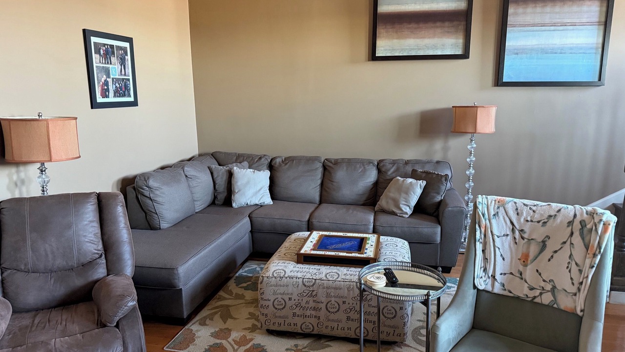 Photo of Livingroom in River Market