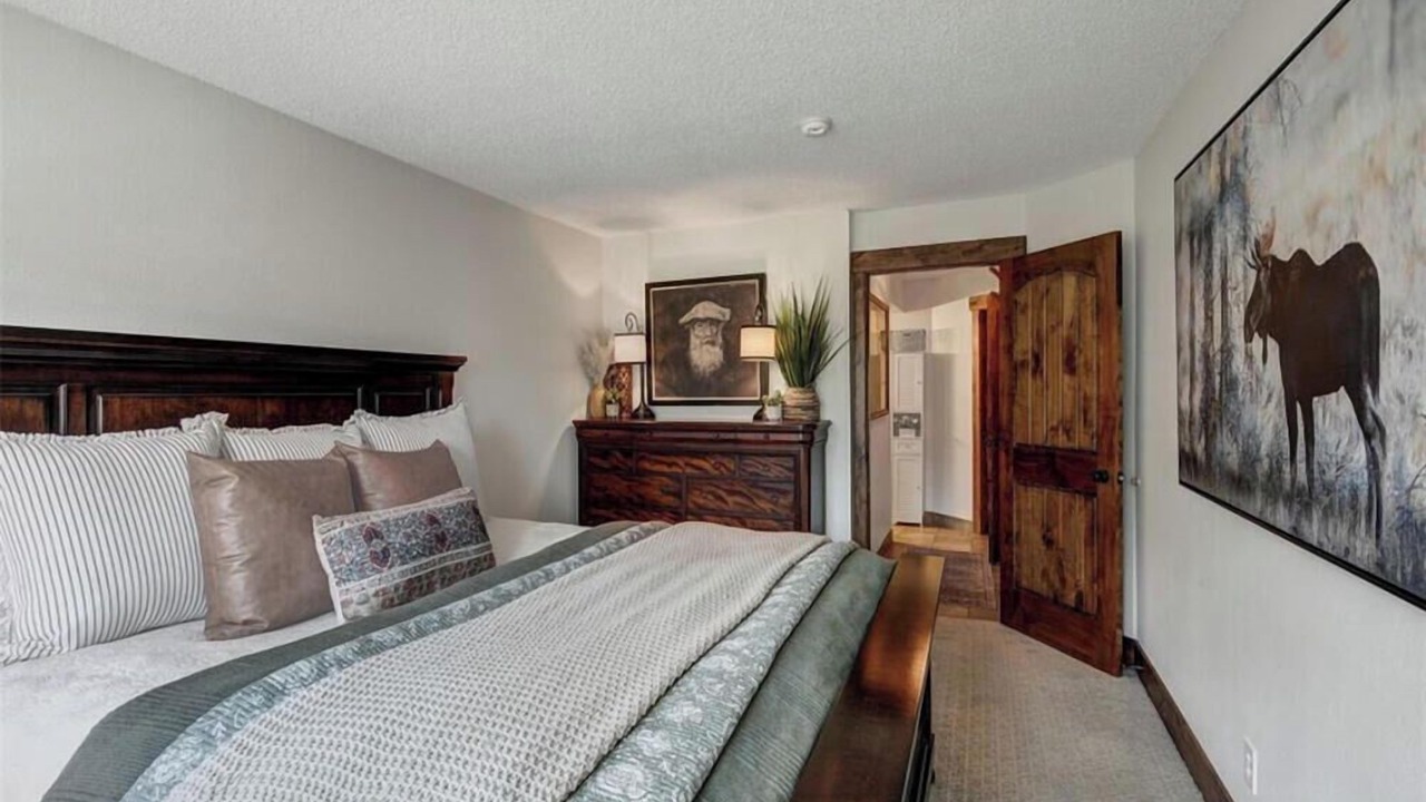 Photo of Bedroom in Historic District
