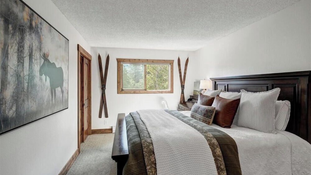 Photo of Bedroom in Historic District