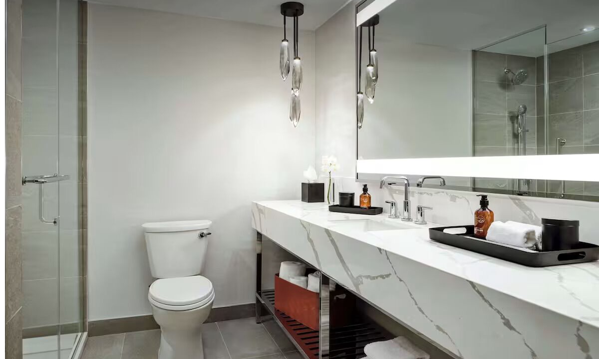 Photo of Bathroom in Peak 9